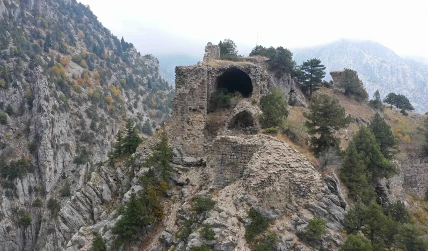 Kahramanmaraş’ta Sarp Kayalıkların Zirvesindeki Saklı Tarih!