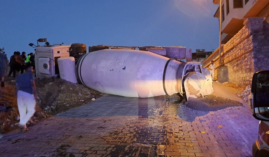 Kahramanmaraş'ta Beton Mikseri Devrildi: 1 Kişi Yaralandı