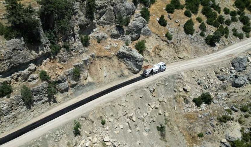 Karagöl-Çobanlı Bağlantı Yolunda Sathi Kaplama Çalışmaları Başladı