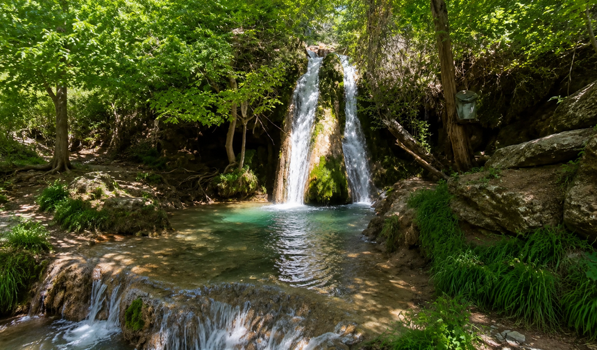 Kahramanmaraş’ta Bu Şelaleyi Çok Az Kişi Biliyor: 400 Yıllık Tarih de Yanı Başında