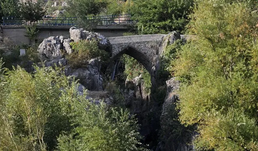 Kahramanmaraş’taki Kanlı Köprü Adını Nereden Aldı?