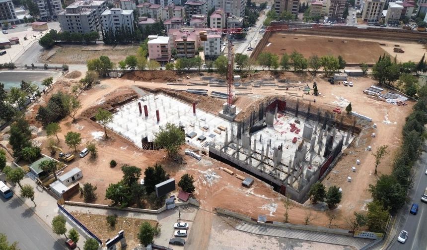 Kahramanmaraş’ın yeni halk kütüphanesinde inşaat yükseliyor