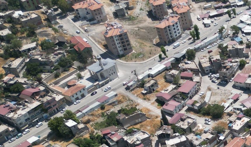 Saray Yıkıldı, Adı Kahramanmaraş’ta Yaşamaya Devam Ediyor