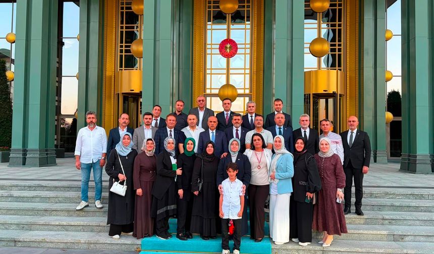 Cumhurbaşkanı Erdoğan, okul saldırısı şehit ailelerini külliyede ağırladı