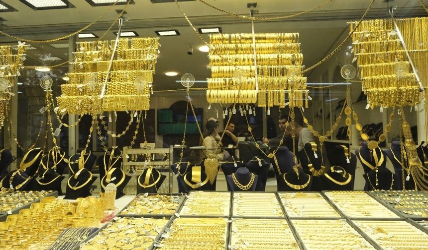 Kapalı Çarşı’da Altın Alışverişinde Bütçe 4 Bin Euro’ya Kadar Çıkıyor"