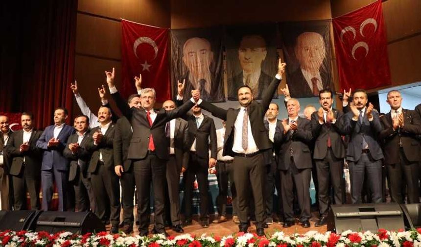 MHP Dulkadiroğlu'nda Ökkeş Yüksel Ferhuşoğlu Güven Tazeledi