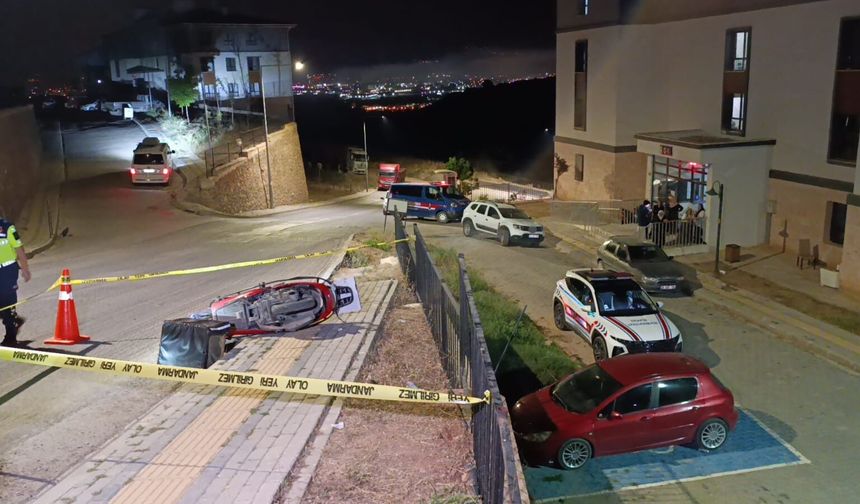 Bebek bekleyen yeni evli çiftin bindiği motosiklet kabusları oldu