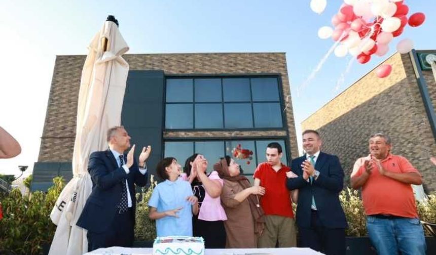 Kahramanmaraş’ta lösemiyi iki kez yenen Berat’ın balon uçurma hayali gerçek oldu
