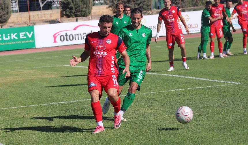 İstiklalspor Evinde Sakaryaspor’a 3-1 Mağlup Oldu