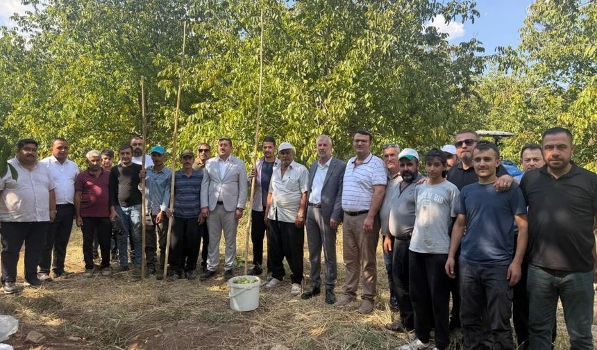 Başkan Sivri; “Çiftçinin bir yıllık emeği boşa gidiyor”