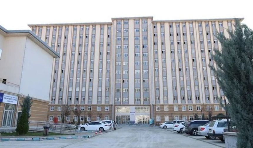 Kahramanmaraş’ta öğrenciler KYK yurdunda yaşanan taşınma krizine tepki gösterdi