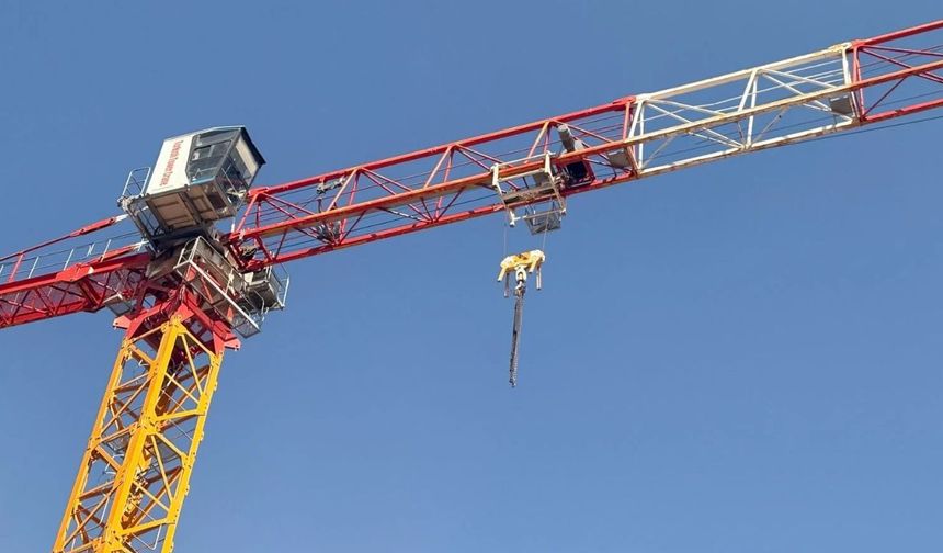 Kahramanmaraş’ta Maaşlarını Alamayan İşçiler Vince Çıktı