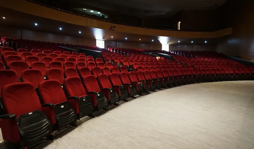 Kahramanmaraş'ta Kasım Ayında Hangi Tiyatro Oyunları Sahnelenecek?