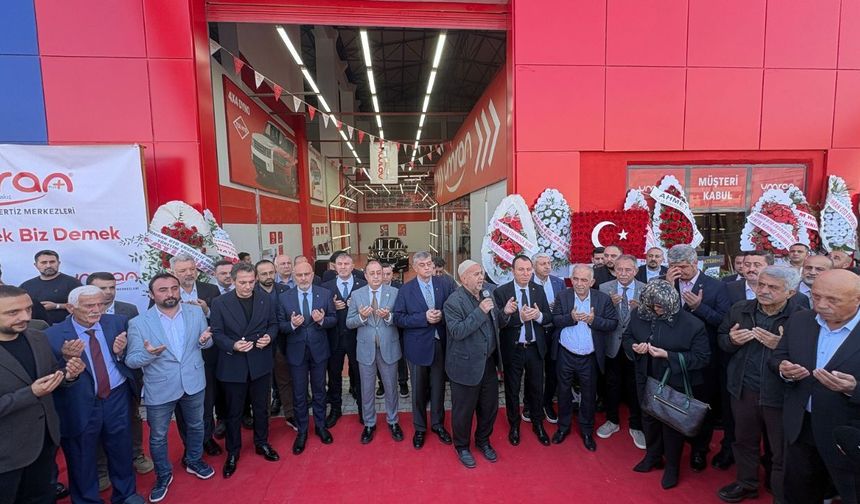 Şentürk Lastik ve Umran Oto Ekspertiz yeni şubesinin kapılarını açtı