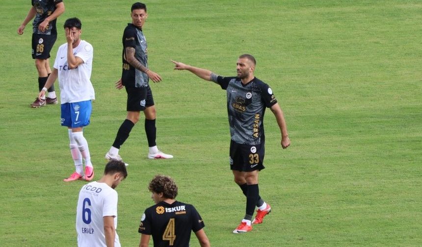 İstiklalspor’da Alpaslan Öztürk Ankara Demirspor karşısında süre aldı