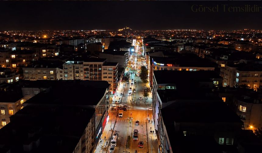 Van’ın Maraş Caddesi Kahramanmaraş’a Uzanan Hikayesiyle Dikkat Çekiyor