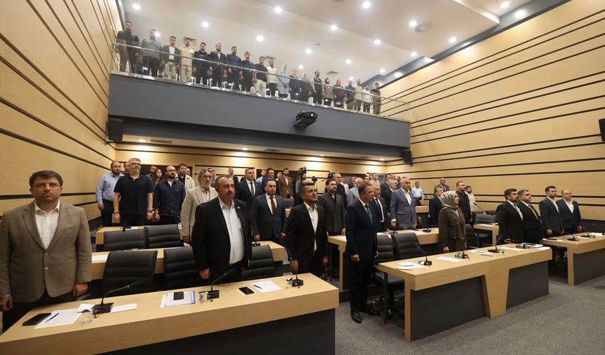 Parti Değişimi Sonrası Dulkadiroğlu Meclisi İlk Kez Toplandı
