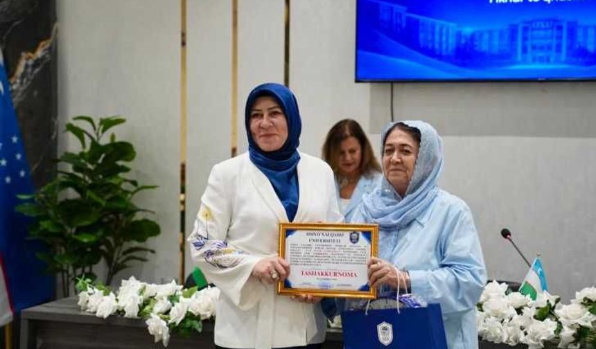 Kahramanmaraşlı Yazar Kadriye Kırdök Özbekistan’da Türk Dünyasının Edebi Köprüsü Oldu