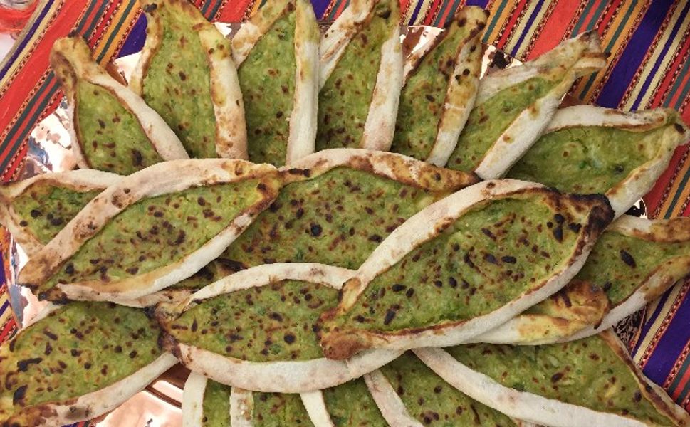 Kahramanmaraş'ın Eşsiz Lezzeti: Peynirli Fıstıklı Şekerli Börek