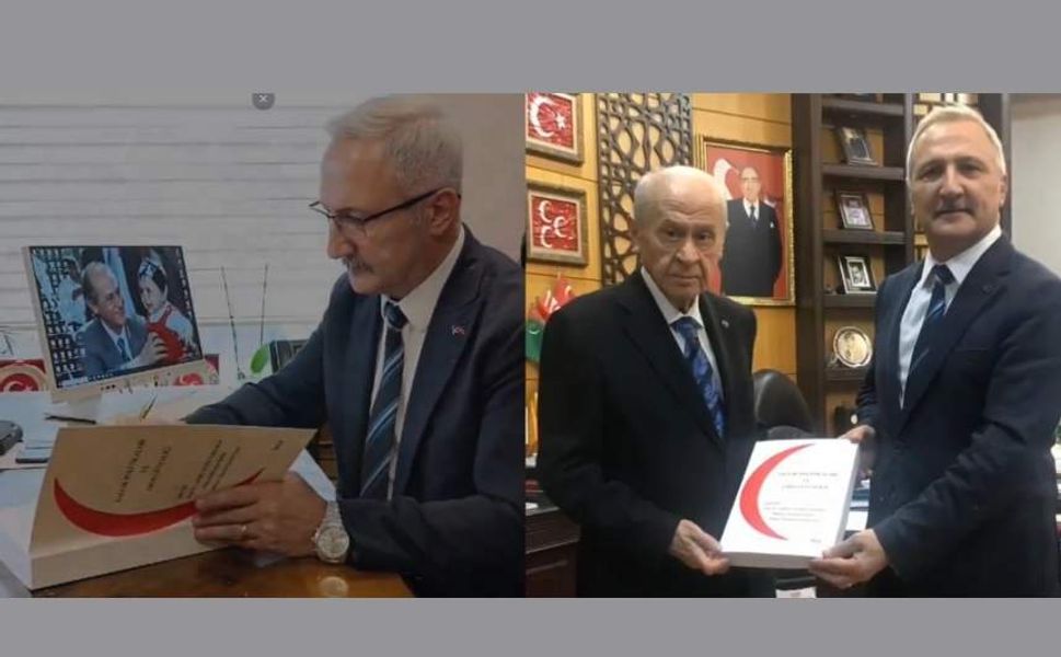 MHP'li Yurdakul, Genel Başkan Bahçeli’ye eserini takdim etti