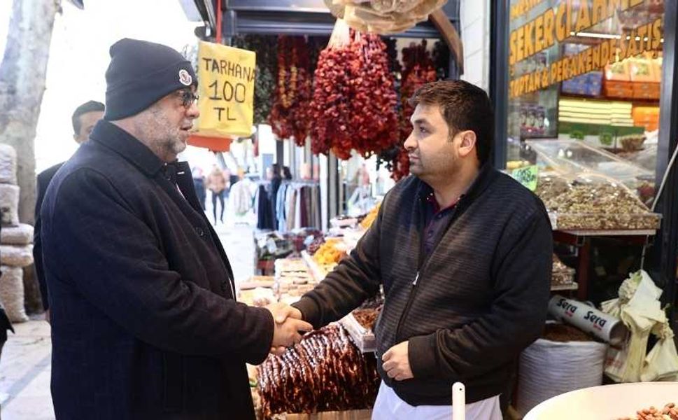 Başkan Akpınar Fırtınadan Etkilenen Esnafı Ziyaret Etti