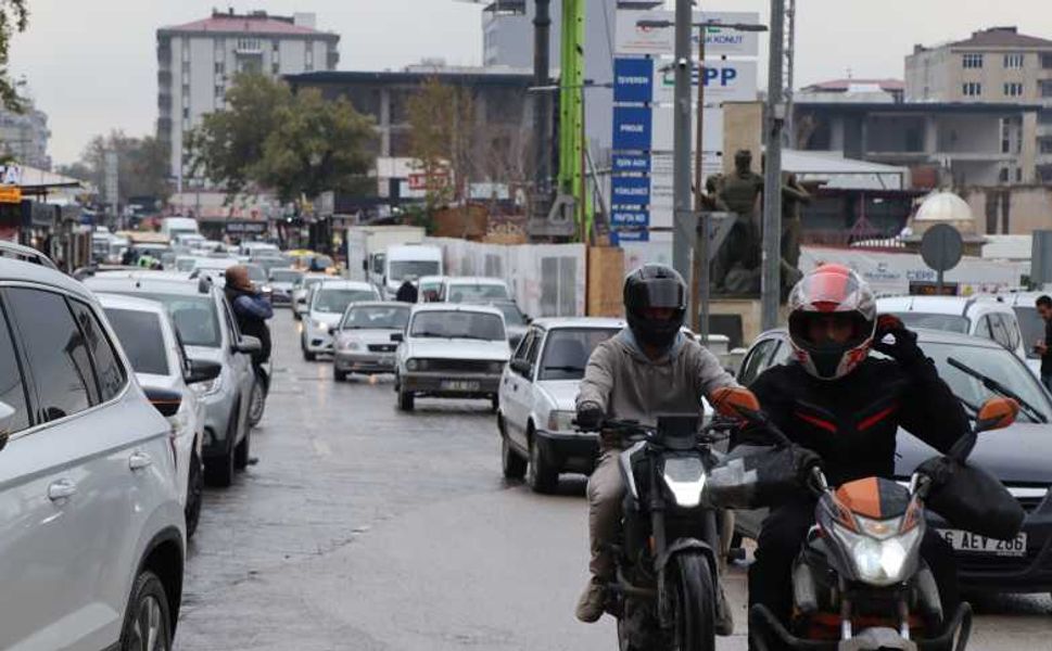 Kahramanmaraş, yağışlı ve sisli günlere uyanıyor