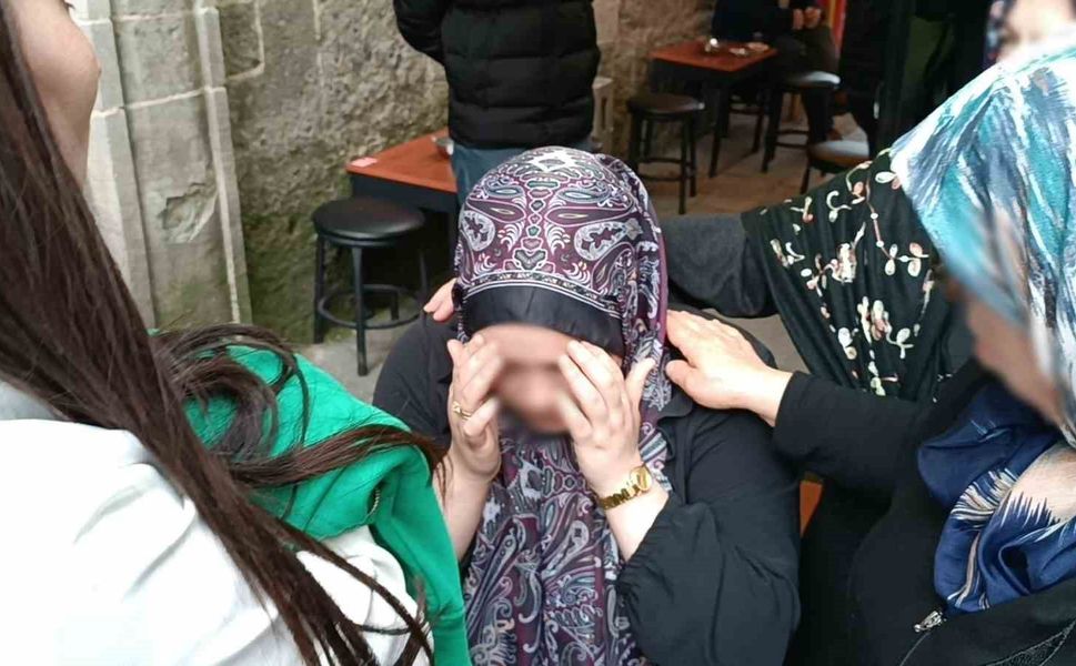 Genç kız, peşine düşen adamdan attığı tokat sayesinde kurtuldu