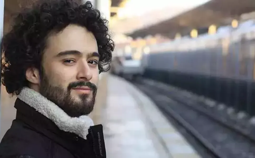 11'inci kattan düşen reklam oyuncusu öldü