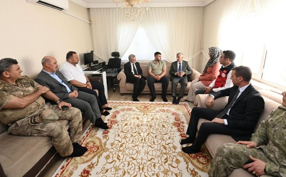 Başkan Görgel’den Kahraman Mehmetçiğe Geçmiş Olsun Ziyareti