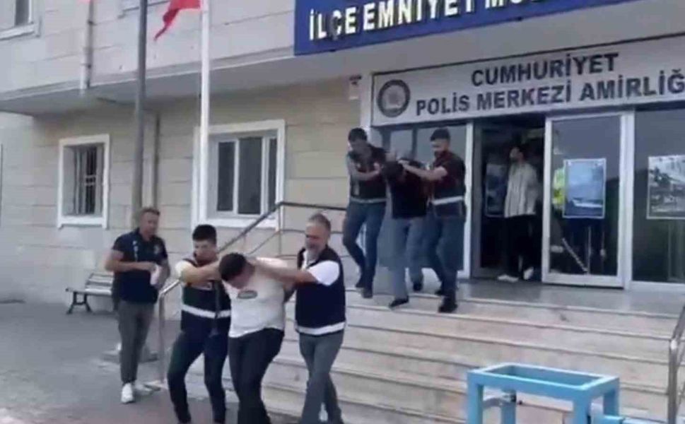 Yaşlı kadına 500 binlik tuzak: Dolandırıcılar tutuklandı