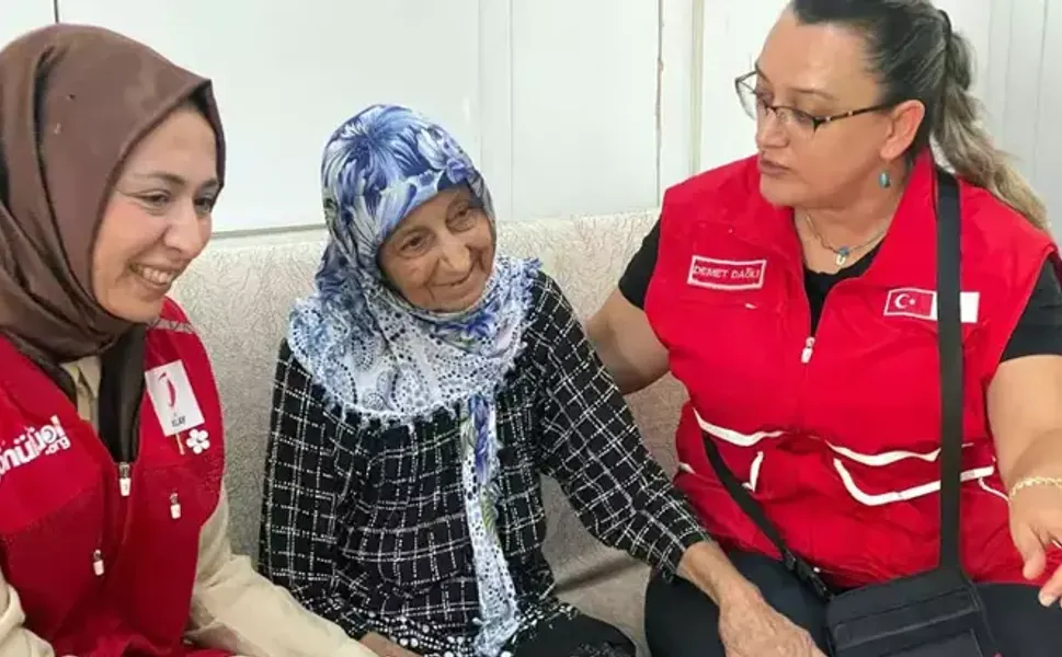 Türk Kızılay’dan yalnız yaşayan yaşlılara destek