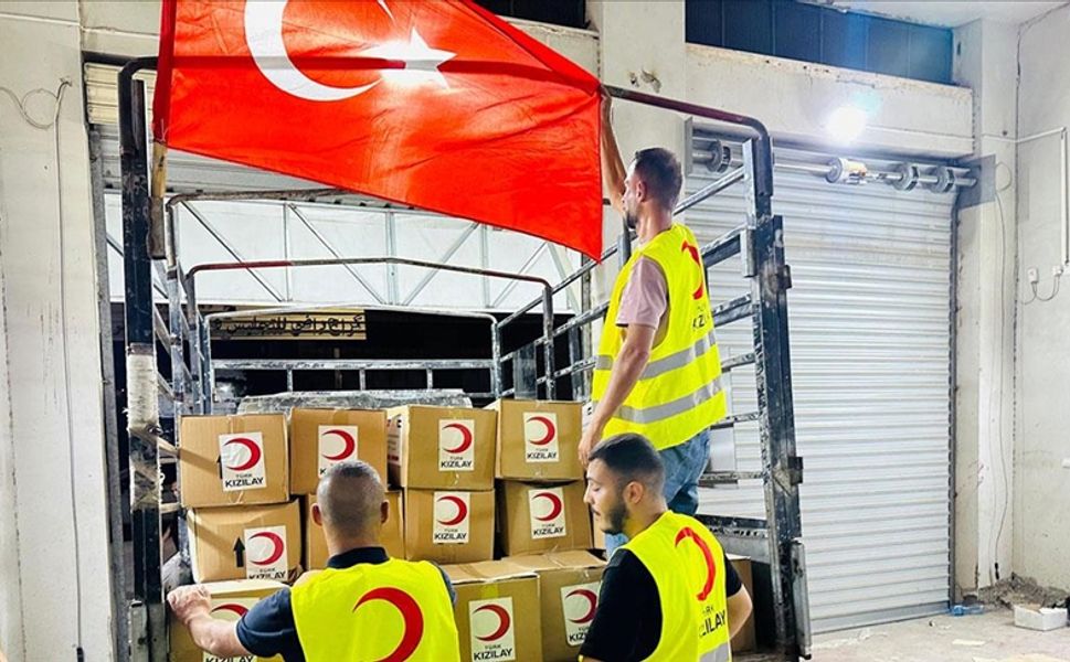 Türk Kızılay, Batı Şeria'ya 1200 gıda kolisi ulaştırdı