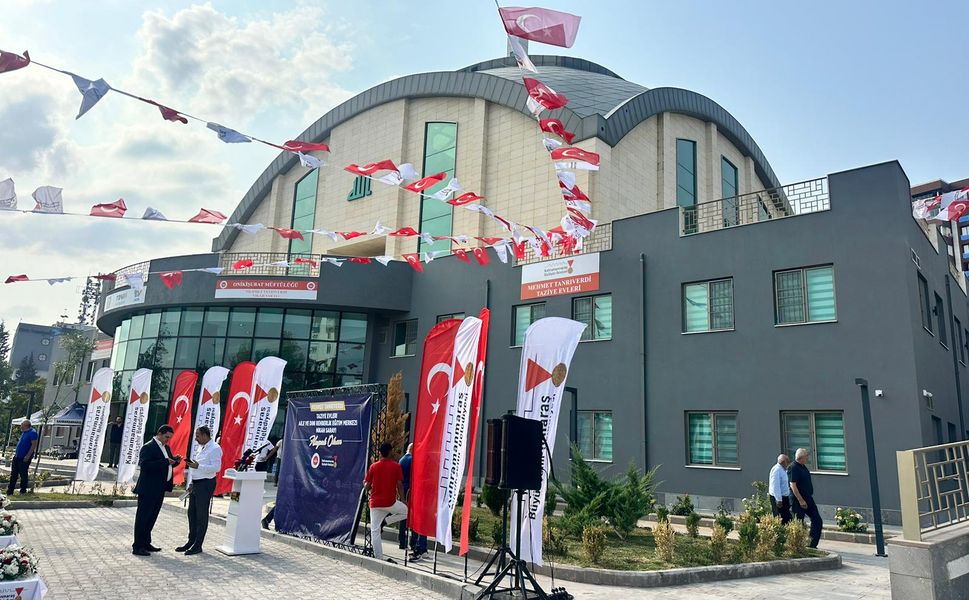 Kahramanmaraş’ta Mehmet Tanrıverdi Taziye Evleri ve Nikah Sarayı Açıldı