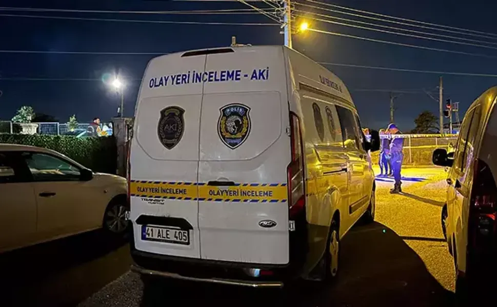 Kız arkadaşı ve onun kardeşini tabancayla öldür*p, intih*r etti