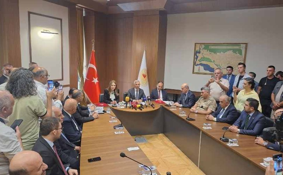 Milletvekili Karakoç’un yaptıracağı okul için protokol imzalandı