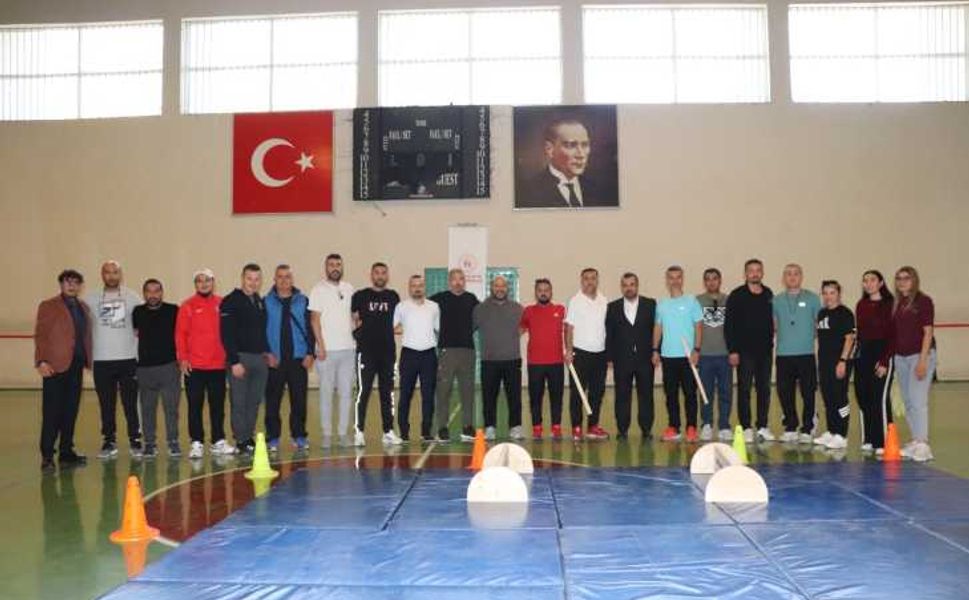 Kahramanmaraş’ta Öğretmenlere Geleneksel ve Yeni Sporların Tanıtımı