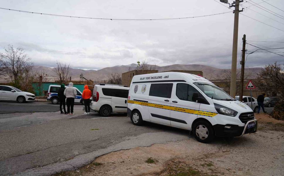 23 yaşındaki genç, metruk binada ölü bulundu