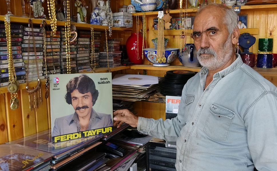 İnsanlar nostaljik müziğe yönelince plak satışları arttı