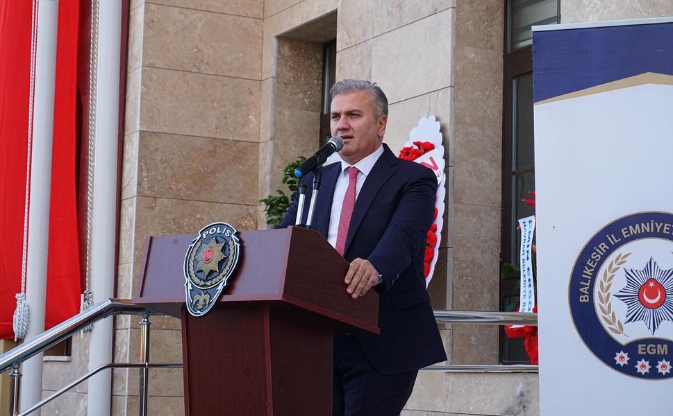 Milletvekili Mustafa Canbey’in adını kullanarak dolandırıcılık yapan 2 kişi tutuklandı