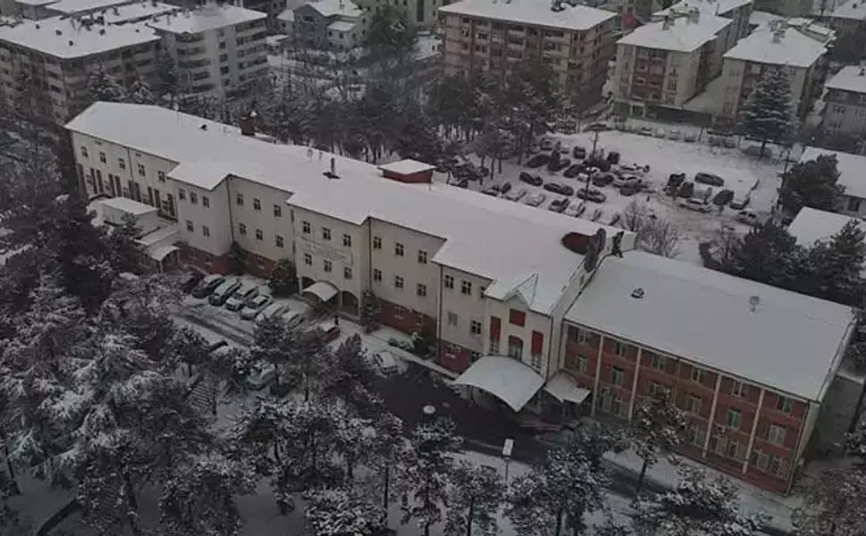 Depreme dayanıksız olduğu belirlenen 2 hastane için yıkım kararı