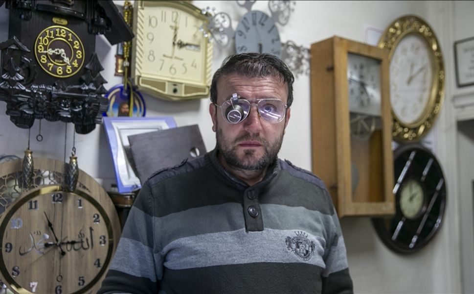 Depremlerde kaybettiği ailesinin mesleğini sürdürüyor