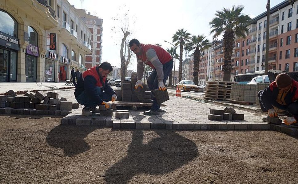 Trabzon Bulvarı’nda Altyapısı Tamamlanan Kısımlarda Üstyapıya Başlandı