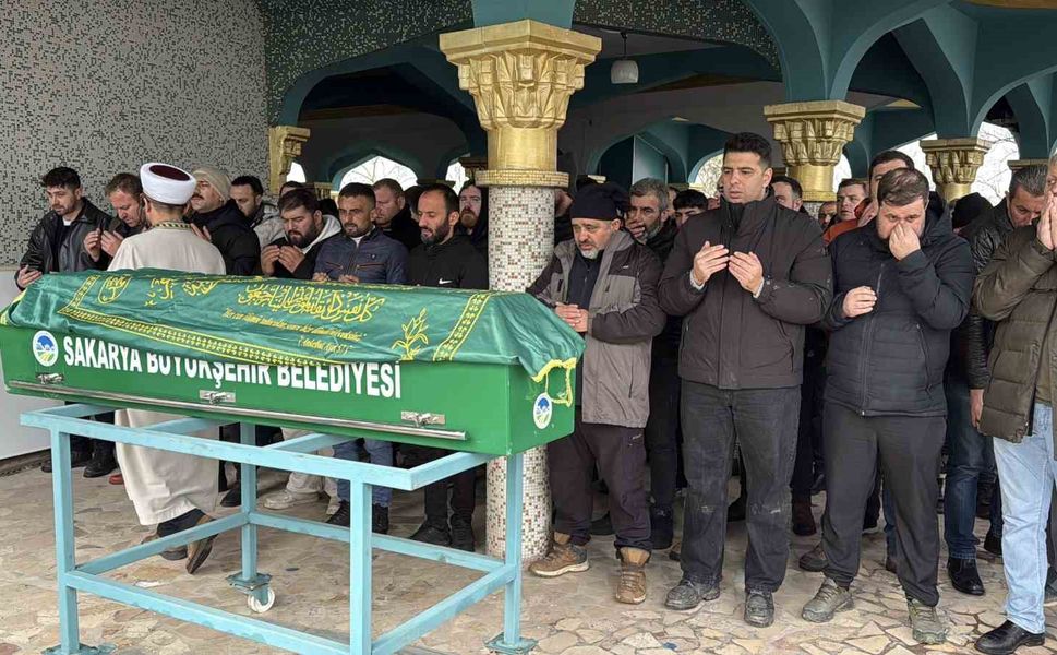 Emekli polisin öld*rdüğü MHP ilçe başkanı son yolculuğuna uğurlandı