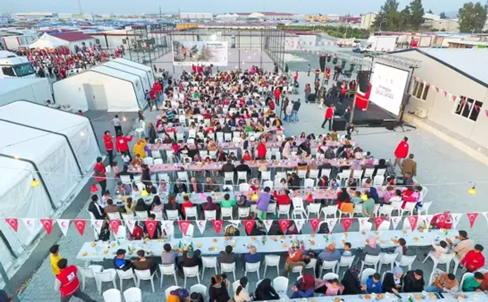 Kızılay deprem bölgesi desteklerini şubeler eliyle sürdürecek