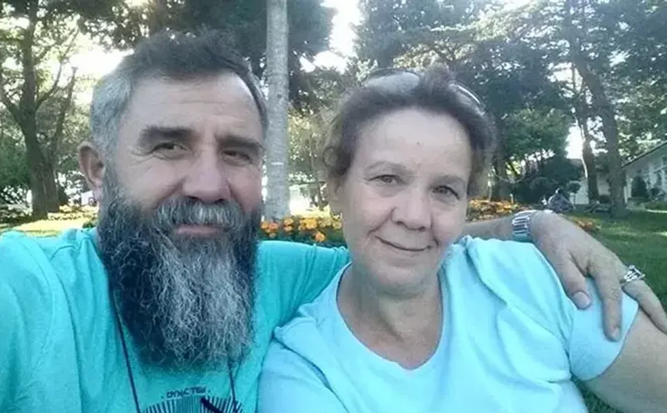 Terzinin öldüğü, eşinin baygın bulunduğu evde kombi bacası dışarı verilmemiş