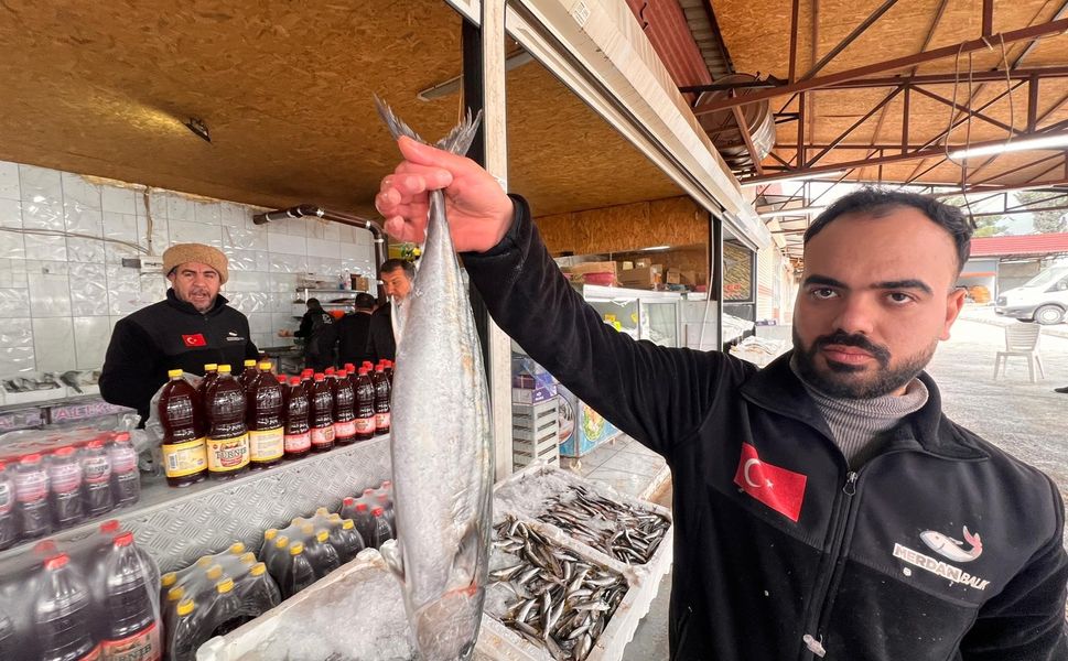 'Askıda balık' uygulaması ihtiyaç sahiplerinin yüzünü güldürdü
