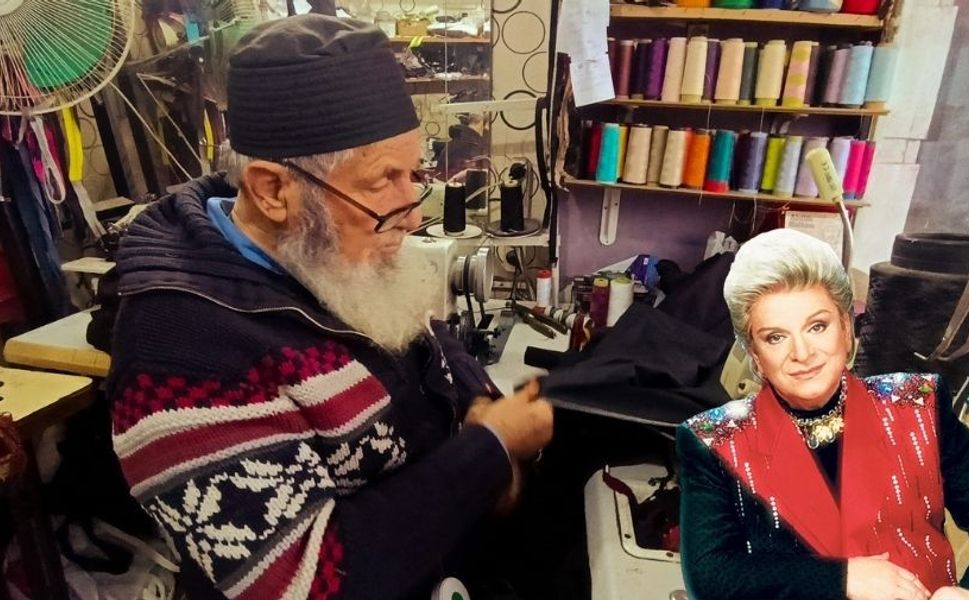 Ünlü Sanatçı Zeki Müren’e Kostüm Diken Kahramanmaraşlı Terzi 71 Yıldır Aynı Meslekte