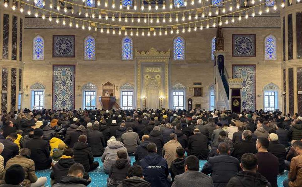 Abdülhamid Han Camii’nde Deprem Şehitleri İçin Manevi Buluşma