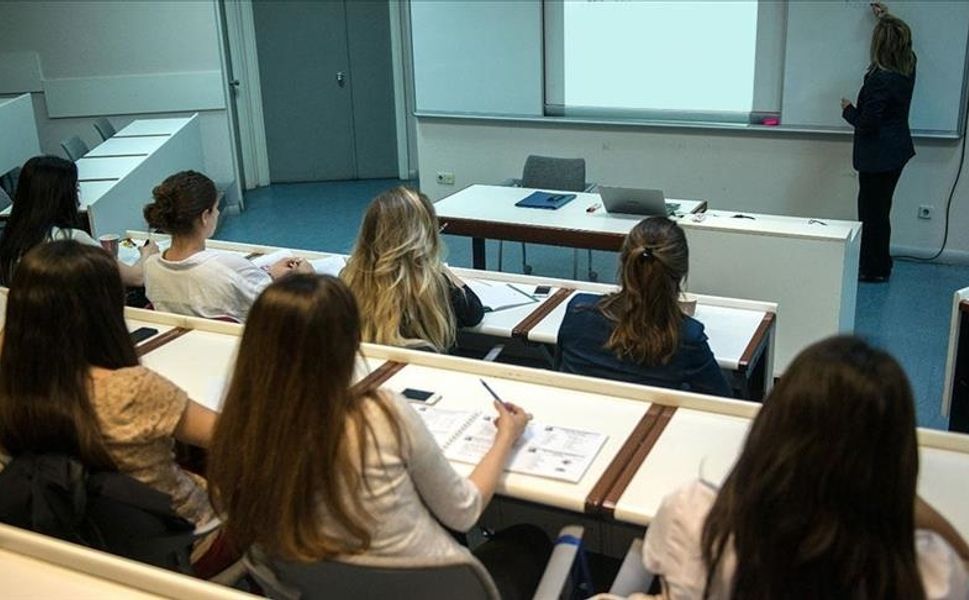 Üniversite kontenjanlarının azaltılmasına bu yıl da devam edilecek