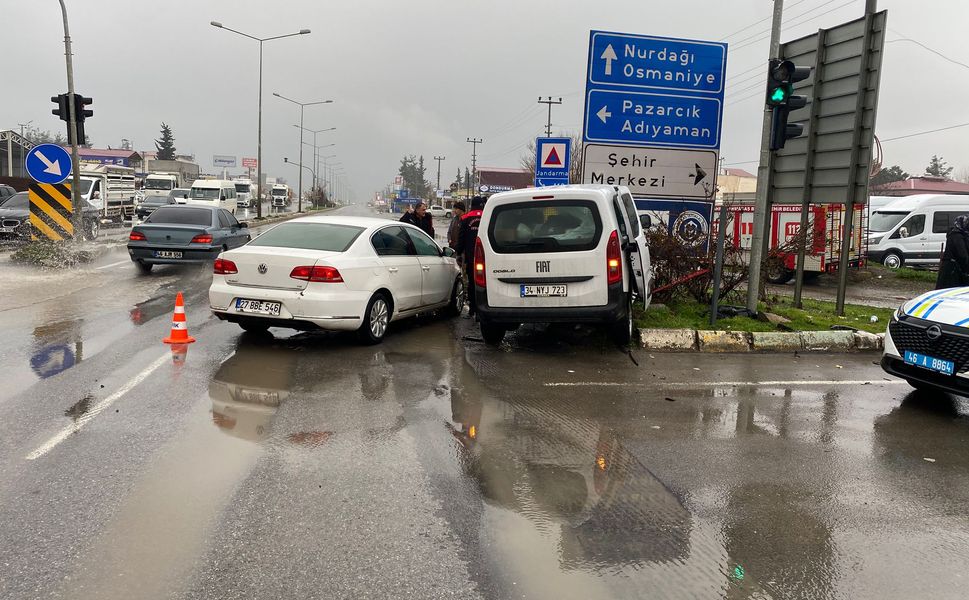Kahramanmaraş’ta trafik kazası; 5 yaralı